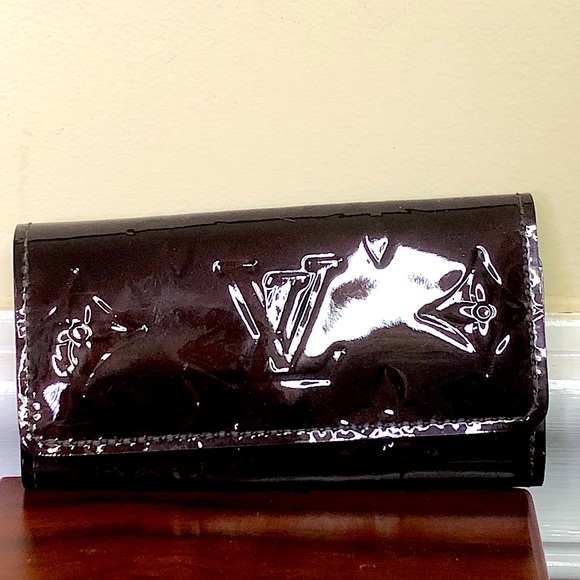 LOUIS VUITTON Amarante Vernis Monogram Multiclefs Key Card Holder - Picture 7 of 16